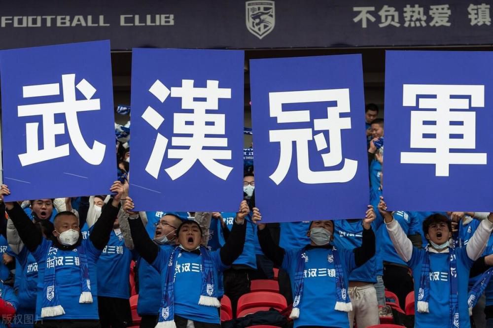 老太太卖家具的钱只留了五万块，而且这五万块还在她自己的手里攥着。